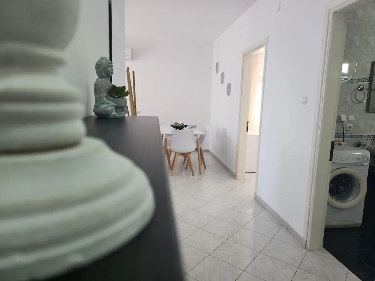 Holiday Sea View Apartment Саранда