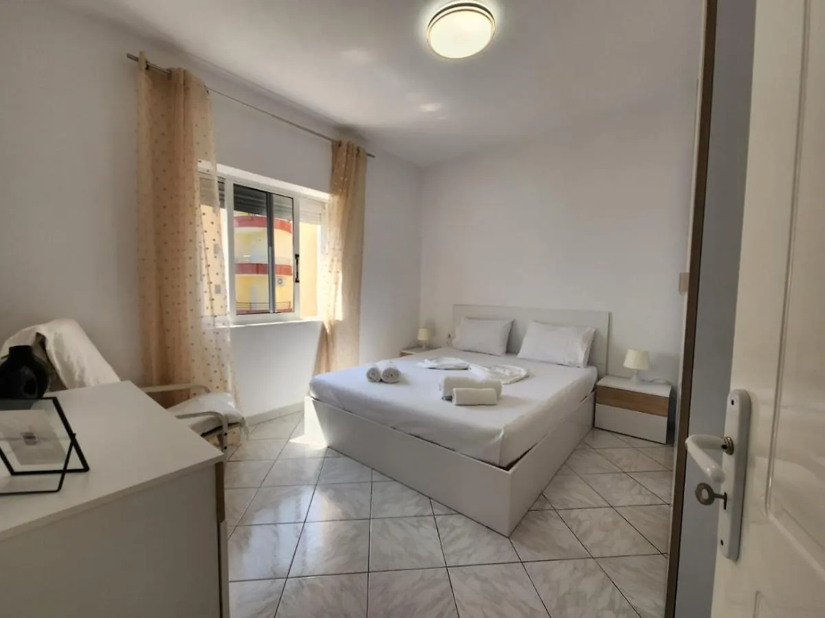 Holiday Sea View Apartment Саранда 0*,  Албания